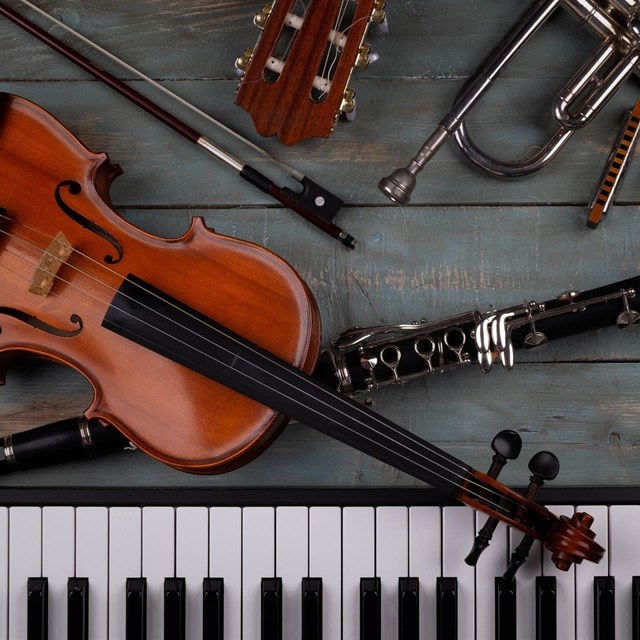 Clef Music, tu tienda de música en Ferrol